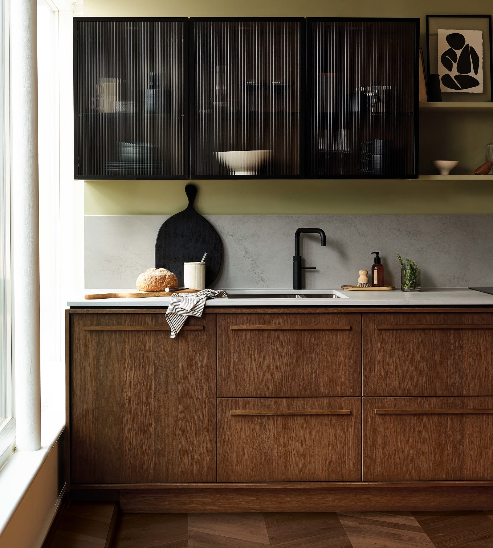 How to Brighten up a Dark Kitchen